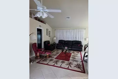 1725 SW 49th Ln, Cape Coral, FL 33914 - Photo 4