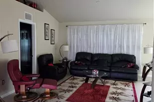 1725 SW 49th Ln, Cape Coral, FL 33914 - Photo 4