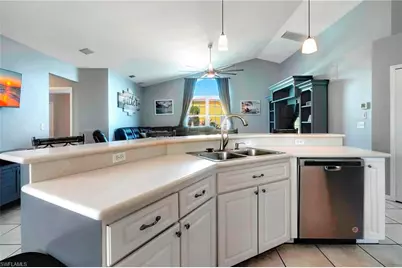 2128 SW 8th Ct, Cape Coral, FL 33991 - Photo 14