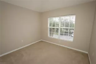 1172 Oxford Ln, Naples, FL 34105 - Photo 18