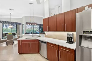 9513 Mariners Cove Ln, Fort Myers, FL 33919 - Photo 8