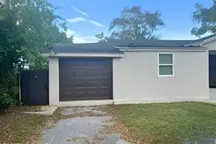 947 NE 149th St, Miami, FL 33161 - Photo 2