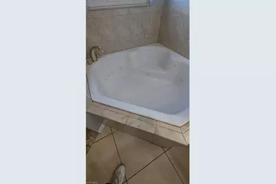 1426 SE 19th Ln, Cape Coral, FL 33990 - Photo 10