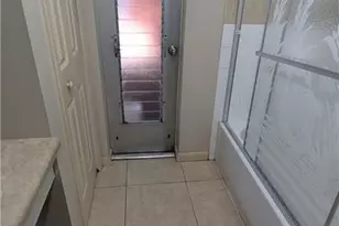 1426 SE 19th Ln, Cape Coral, FL 33990 - Photo 12