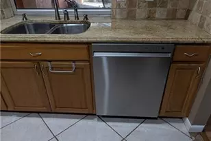 1426 SE 19th Ln, Cape Coral, FL 33990 - Photo 22