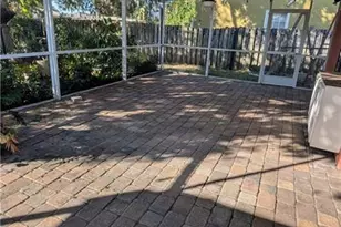 1426 SE 19th Ln, Cape Coral, FL 33990 - Photo 6
