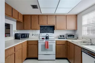 7056 Nantucket Cir, North Fort Myers, FL 33917 - Photo 6