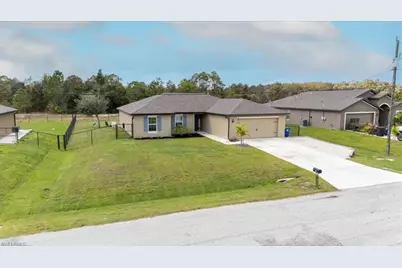 840 Youngreen Dr, Fort Myers, FL 33913 - Photo 2