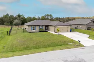 840 Youngreen Dr, Fort Myers, FL 33913 - Photo 2