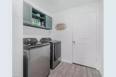 840 Youngreen Dr, Fort Myers, FL 33913 - Photo 12