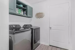 840 Youngreen Dr, Fort Myers, FL 33913 - Photo 12