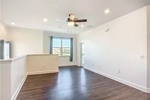 3668 Parkridge Cir, Sarasota, FL 34243 - Photo 18