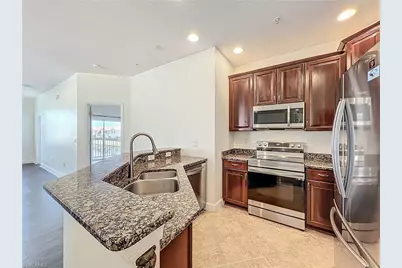 3668 Parkridge Cir, Sarasota, FL 34243 - Photo 12
