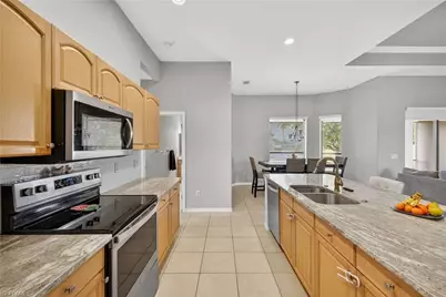 404 NE 18th Ave, Cape Coral, FL 33909 - Photo 4