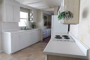 301 Twig Ct N, North Fort Myers, FL 33917 - Photo 4