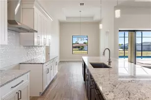 4403 SW 10th Ave, Cape Coral, FL 33914 - Photo 8