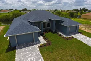 1315 NE 8th Pl, Cape Coral, FL 33909 - Photo 18