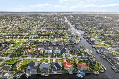 1219 SW 51st St, Cape Coral, FL 33914 - Photo 2