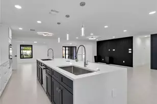 1365 Kingswood Ct, Fort Myers, FL 33919 - Photo 20