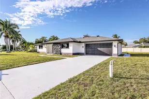 1365 Kingswood Ct, Fort Myers, FL 33919 - Photo 2