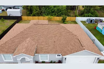 3025 NE 6th Pl, Cape Coral, FL 33909 - Photo 4