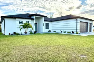1926 NW 21st St, Cape Coral, FL 33993 - Photo 2