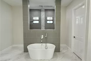 1926 NW 21st St, Cape Coral, FL 33993 - Photo 12