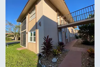 16881 Davis Rd #412, Fort Myers, FL 33908 - Photo 2