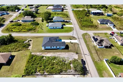 2719 59th St W, Lehigh Acres, FL 33971 - Photo 38