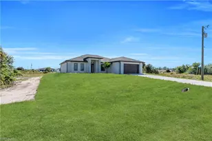 312 Pembroke St, Lehigh Acres, FL 33974 - Photo 6