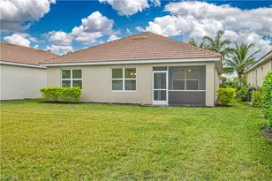 3052 Royal Gardens Ave, Fort Myers, FL 33916 - Photo 4