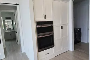 3102 SE 18th Pl, Cape Coral, FL 33904 - Photo 10