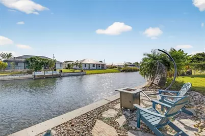219 SE 1st Pl, Cape Coral, FL 33990 - Photo 28