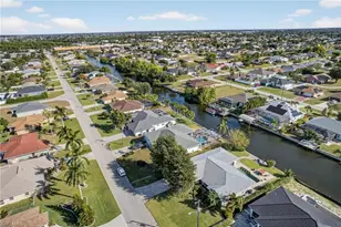 219 SE 1st Pl, Cape Coral, FL 33990 - Photo 32