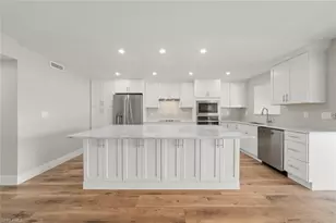 1610 Middle Gulf Dr, Sanibel, FL 33957 - Photo 10