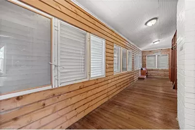 12430 McGregor Blvd, Fort Myers, FL 33919 - Photo 32