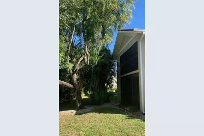 9640 Windsor Gardens Ln #201, Fort Myers, FL 33919 - Photo 4
