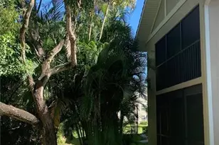 9640 Windsor Gardens Ln, Fort Myers, FL 33919 - Photo 4