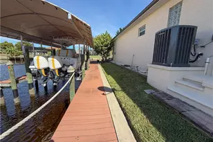 2501 SE 19th Pl, Cape Coral, FL 33904 - Photo 28