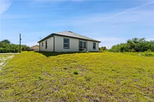 608 Eisenhower Blvd, Lehigh Acres, FL 33974 - Photo 20