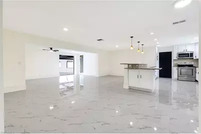 3137 SE 22nd Ave, Cape Coral, FL 33904 - Photo 14