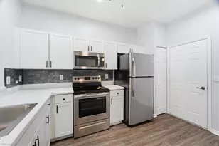 3630 Pine Oak Cir, Fort Myers, FL 33916 - Photo 8