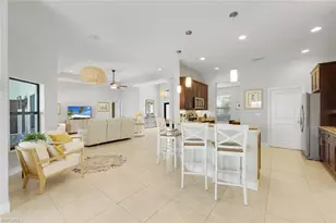 401 NE 19th Pl, Cape Coral, FL 33909 - Photo 16