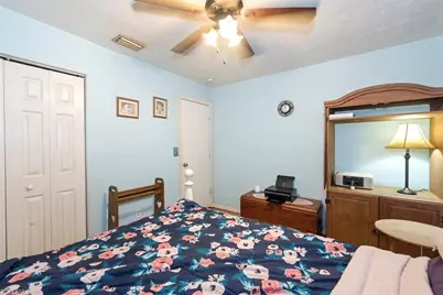 2802 73rd St W, Lehigh Acres, FL 33971 - Photo 14