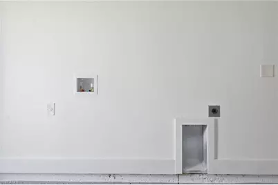 325 Lloyd Ave S, Lehigh Acres, FL 33974 - Photo 20