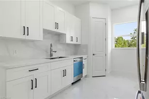 325 Lloyd Ave S, Lehigh Acres, FL 33974 - Photo 10