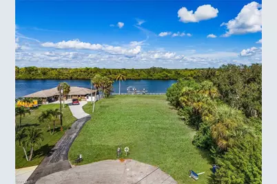 2190 River Rd, Fort Myers, FL 33905 - Photo 2