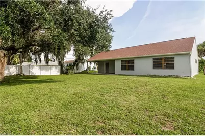 3421 32nd St SW, Lehigh Acres, FL 33976 - Photo 14