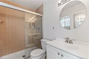 9305 Lake Park Dr, Fort Myers, FL 33919 - Photo 8