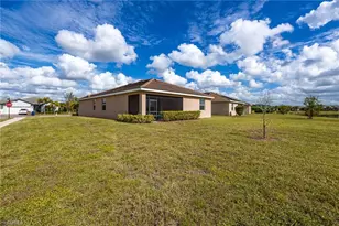 4040 E Hampton Cir, Alva, FL 33920 - Photo 30